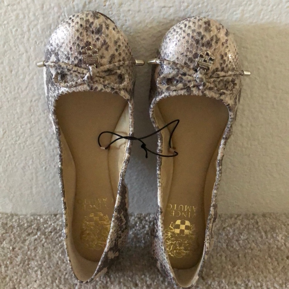 Vince Camuto ballet flat